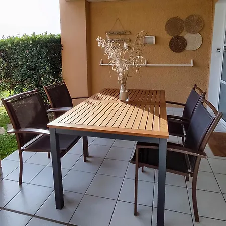 Apartment Cap Esterel-murmure D'azur-appartement F2 Vue Mer-grande Terrasse-parking Saint-Raphael (Var)